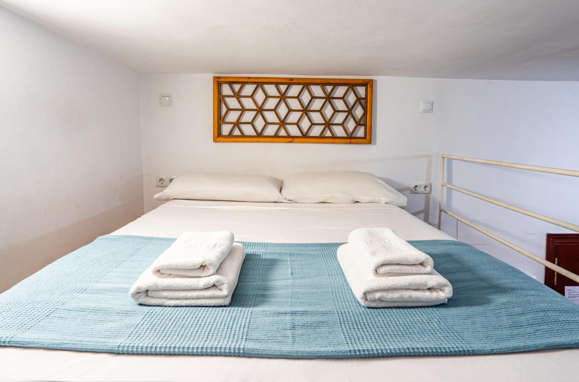 All You Need In The Historic Center Madrid Exterior foto